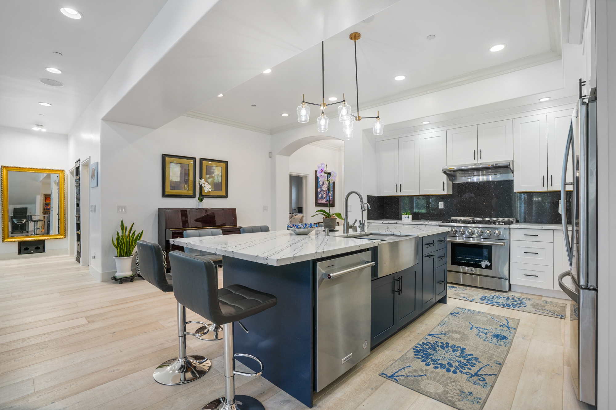 Long Beach Real Estate Agent Nancy Deprez can help you buy a home