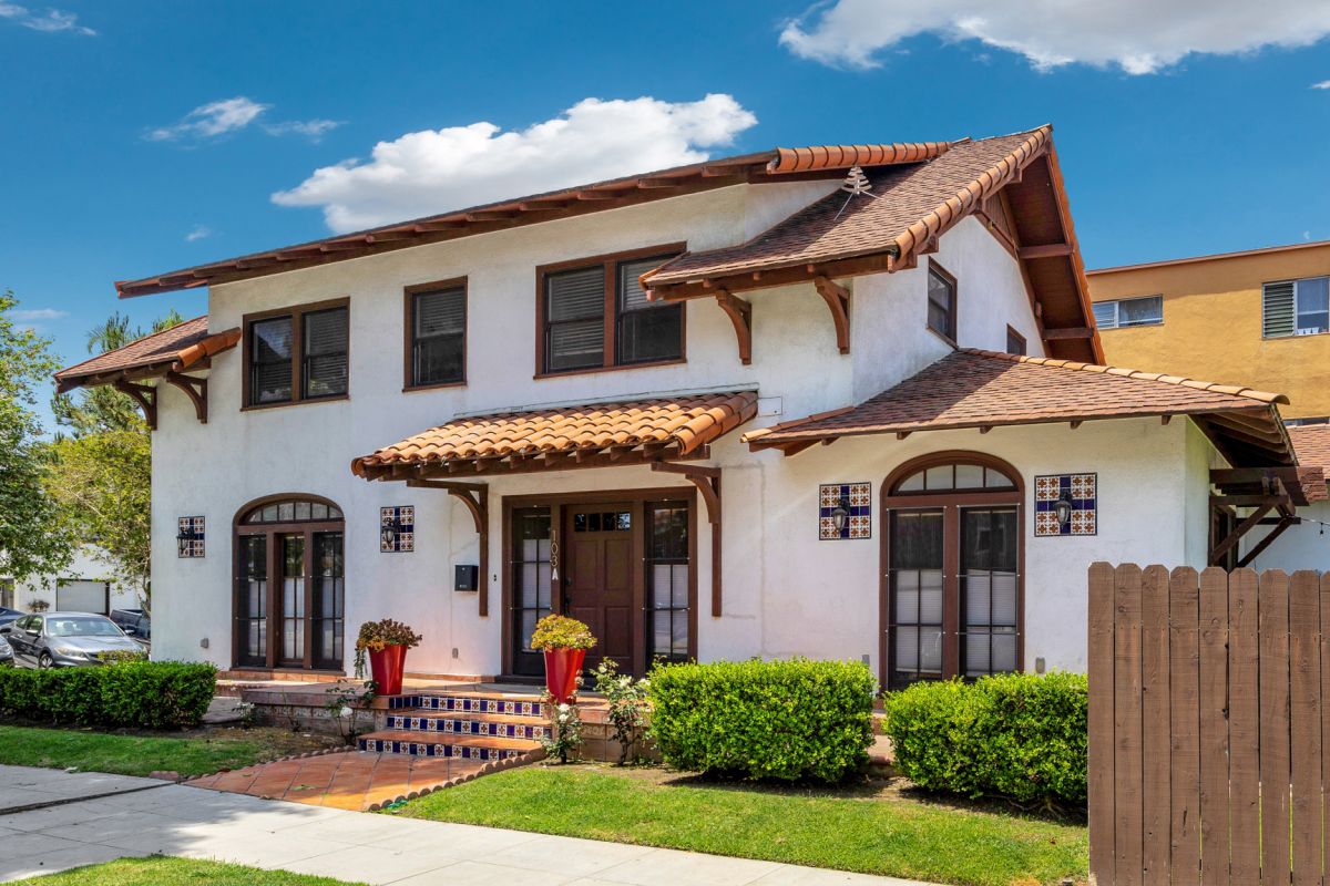 Long Beach Real Estate Agent Nancy Deprez can help you sell your home